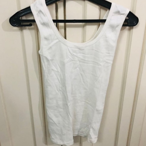 White tank top - Picture 3 of 3